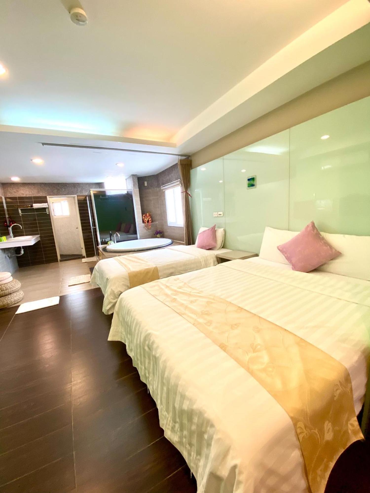 Kenting Waterfront Hotel Екстер'єр фото