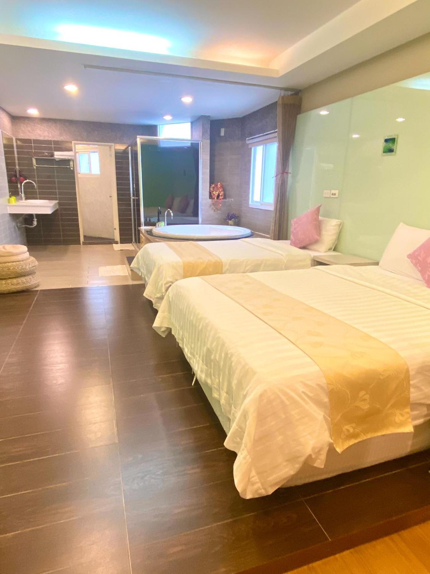 Kenting Waterfront Hotel Екстер'єр фото