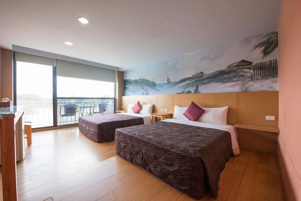 Kenting Waterfront Hotel Екстер'єр фото